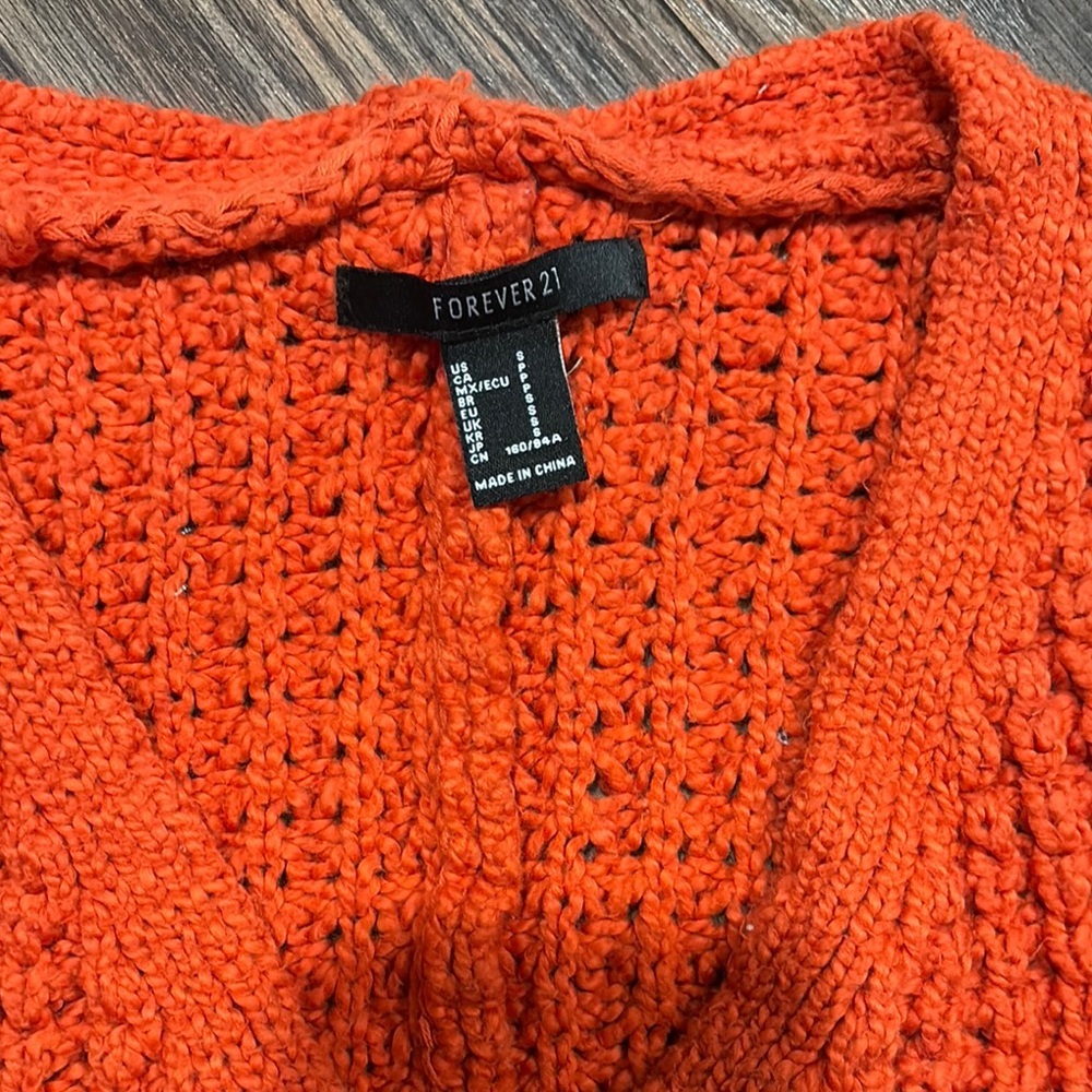Ladies Cable Knot V-Neck Cropped Button Down Cardigan Sweater (Orange-size Small - Picture 2 of 4